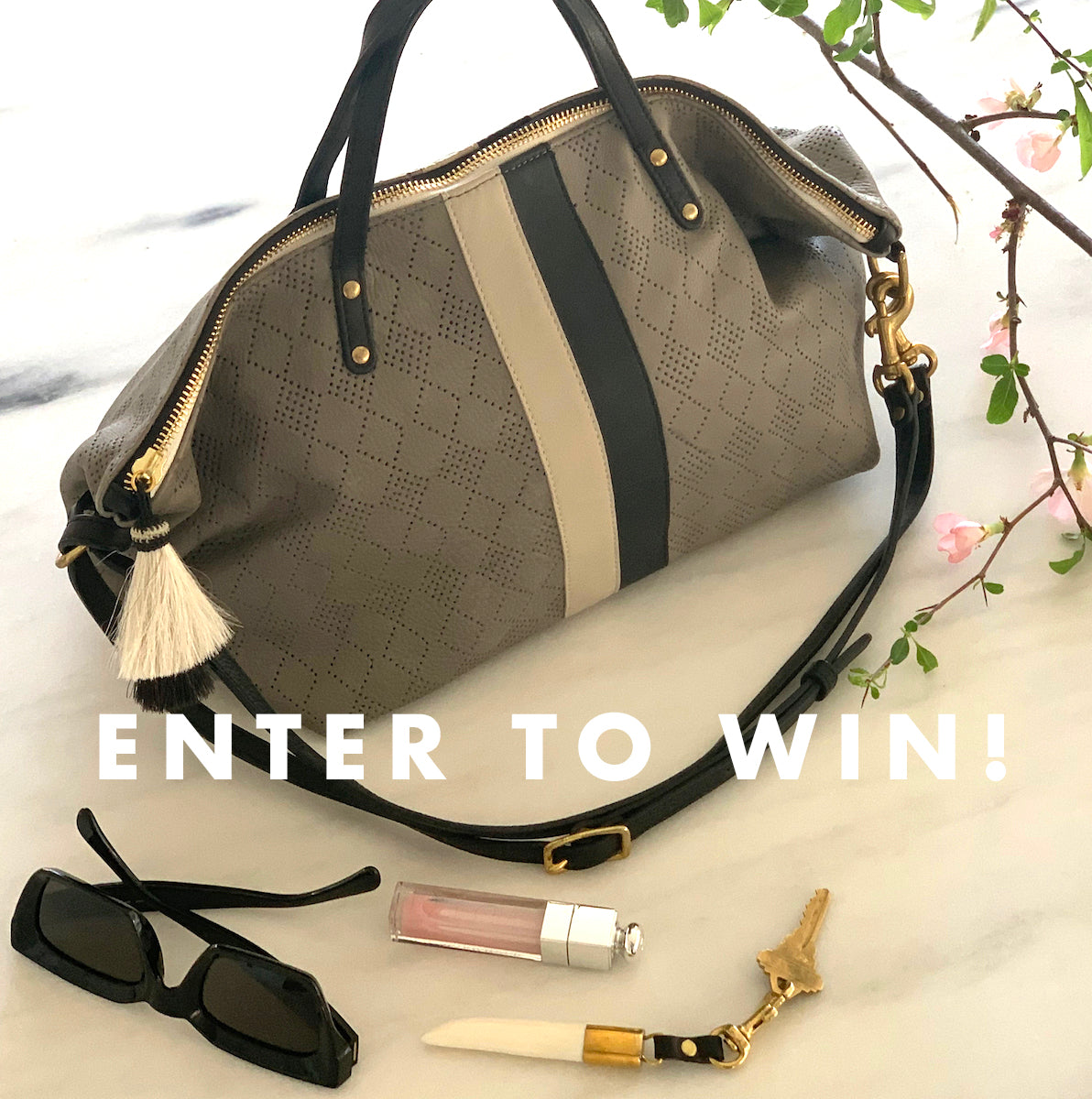 GIVEAWAY: WIN A KEMPTON & CO. BAG